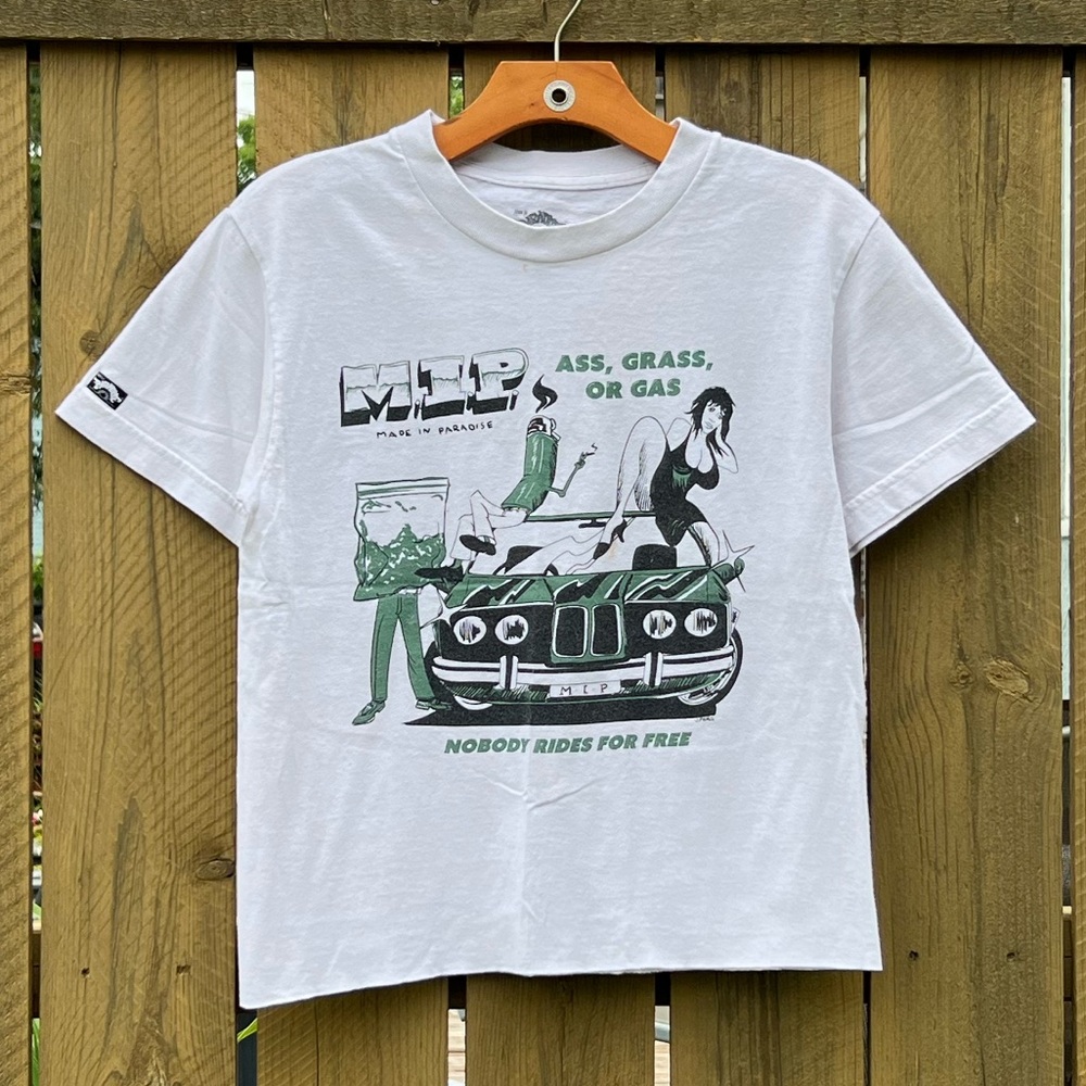Made in Paradise “Ass, Grass, or Gas” Cropped Cotton Graphic Tee Size Small